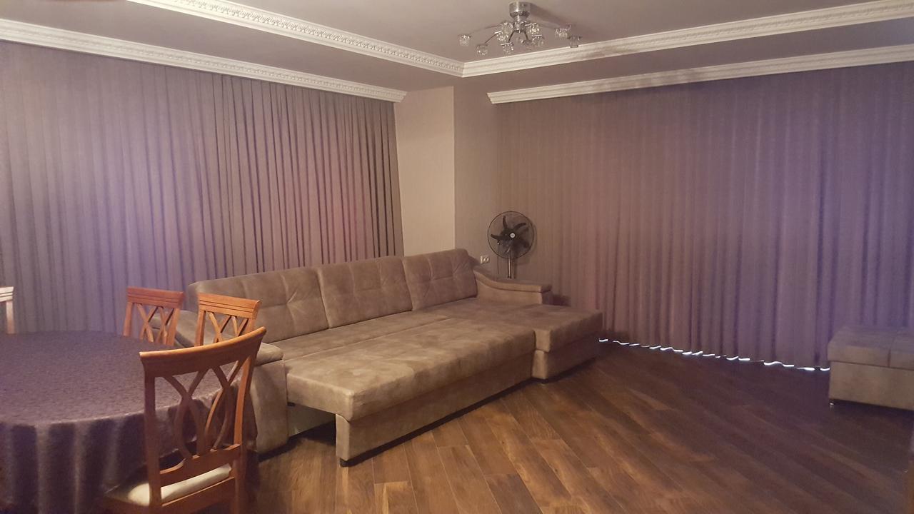 Mimino Apartment Deluxe First Line Батуми Екстериор снимка