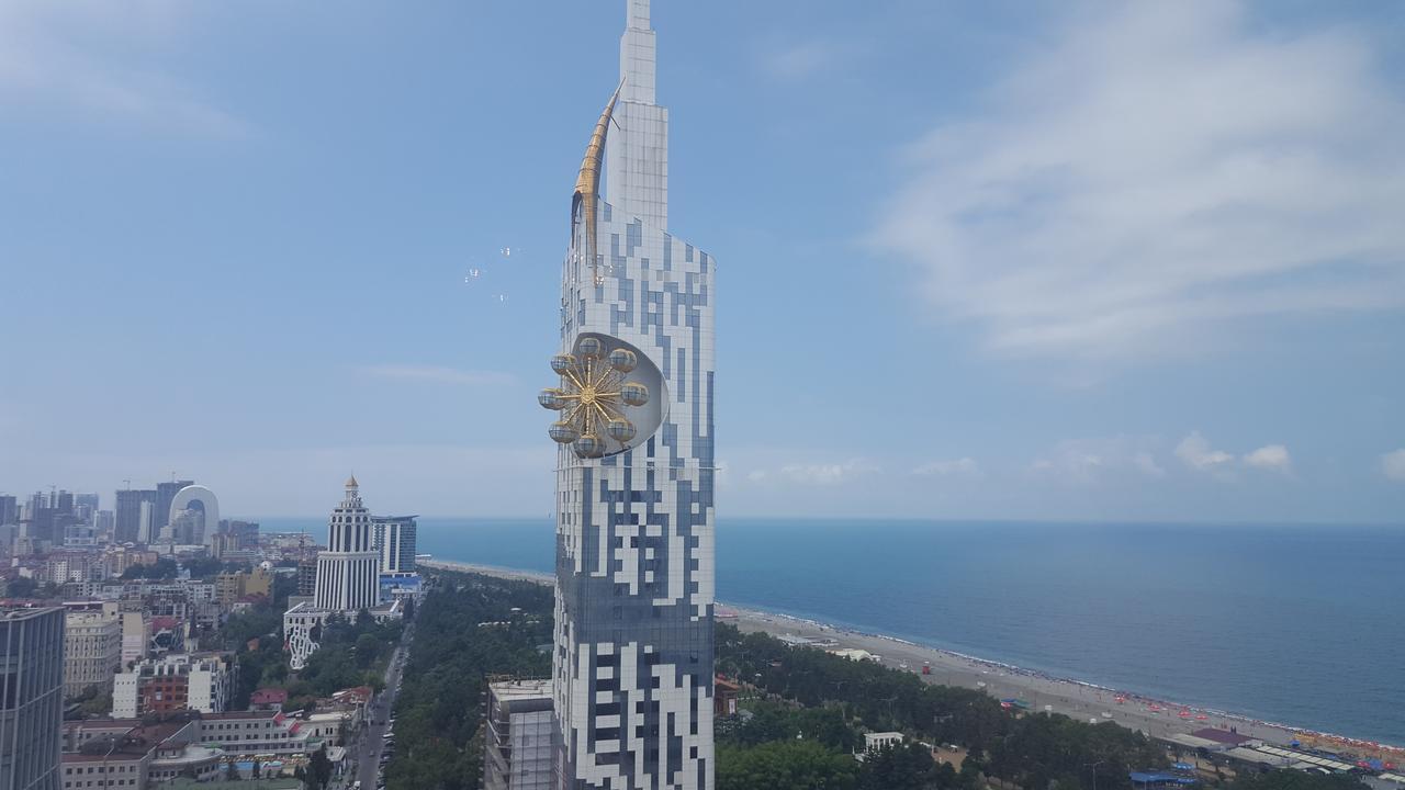Mimino Apartment Deluxe First Line Батуми Екстериор снимка